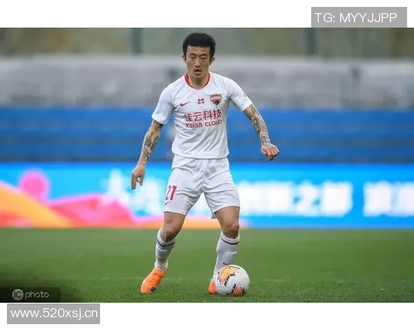 足球明星姜至鹏的职业生涯与场外故事揭秘 足球明星姜至鹏的职业生涯与场外故事揭秘